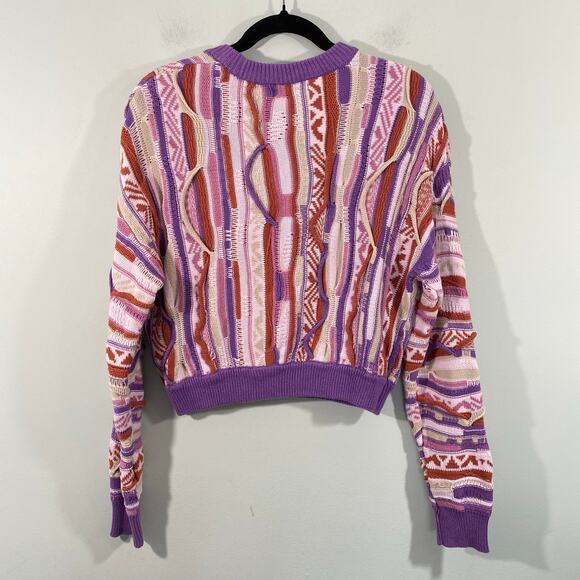 Forever 21 Women Purple 3D Knit Crew Neck Cropped Sweater Size S - Picture 3 of 8